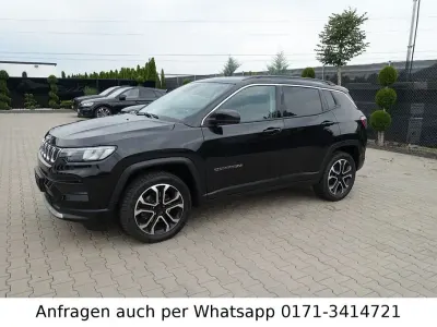 Gebraucht Jeep Compass Limited 131 PS (96 kW) 2023 Schwarz SUV
