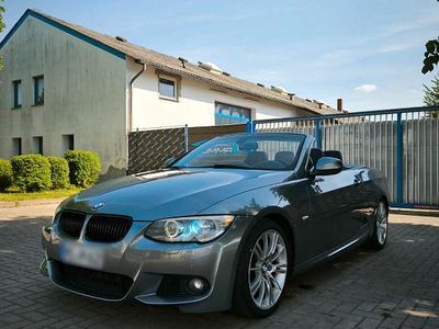 Gebraucht BMW 330 Cabriolet M Sport 245 PS (180 kW) 2012 Grau Cabrio