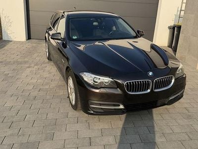Gebraucht BMW 530 Comfort Edition 258 PS (189 kW) 2013 Braun Kombi