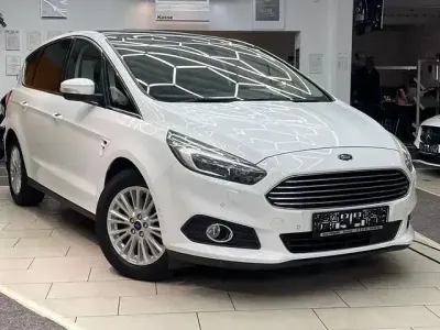 Używany Ford S-MAX Titanium 180 KM (132 kW) 2017 Biały Minivan