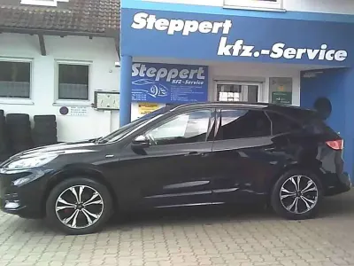 Gebraucht Ford Kuga ST-Line 190 PS (139 kW) 2020 Obsidianschwarzmetallic SUV