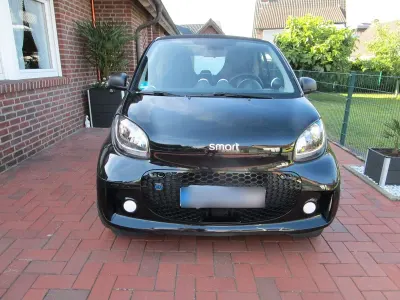 Gebraucht Smart ForTwo Coupé 60 kW (82 PS) 2021 Schwarz Coupé