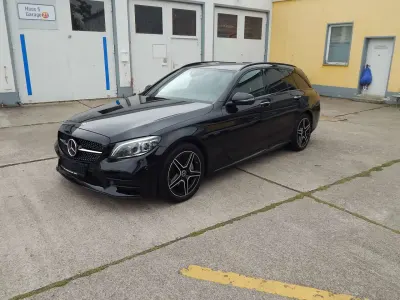 Gebraucht Mercedes C300e 211 PS (155 kW) 2019 Obsidianschwarz  metalliclack Kombi