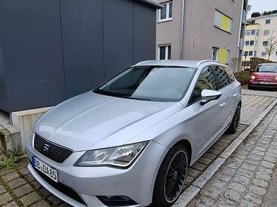 Usata Seat Leon ST Ecomotive 110 CV (80 kW) 2016 Argento Station wagon