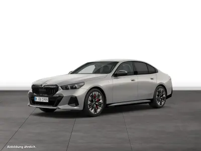 Gebraucht BMW 540 286 PS (210 kW) 2025 Grau Limousine