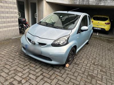Gebraucht Toyota Aygo 68 PS (50 kW) 2005 Andere farben Kleinwagen