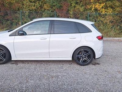 Mercedes B220