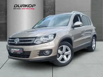 Gebraucht VW Tiguan Sportline 125 PS (91 kW) 2016 Beige SUV