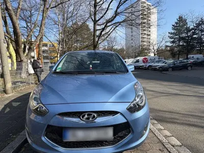 Second-hand Hyundai ix20 Classic 90 CP (66 kW) 2011 Albastru Hatchback