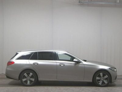 Gebraucht Mercedes C220 Avantgarde 220 PS (161 kW) 2022 Silber Limousine