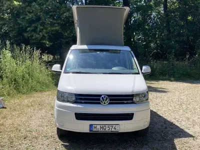 Gebraucht VW Multivan Beach 140 PS (102 kW) 2015 Weiß Van / Kleinbus