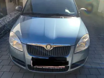 Gebraucht Skoda Fabia 60 PS (44 kW) 2009 Grau Limousine