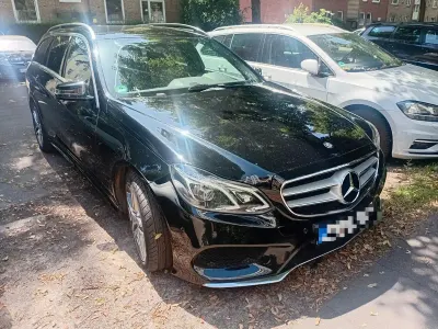 Gebraucht Mercedes E220 AMG 170 PS (125 kW) 2014 Schwarz Kombi