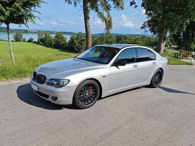 Silber Gebraucht 2006 BMW 750 Shadowline Limousine | 18.000 €