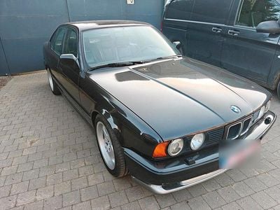 Gebraucht BMW M5 315 PS (231 kW) 1990 Schwarz Limousine
