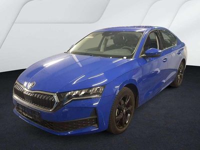Gebraucht Skoda Octavia Essence 116 PS (85 kW) 2025 Energyblau Kleinwagen