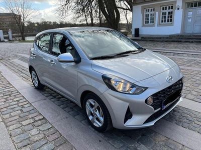 Gebraucht Hyundai i10 Trend 84 PS (61 kW) 2020 Grau Kleinwagen