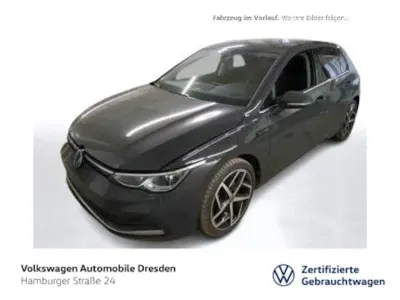 Gebraucht VW Golf VIII Style 150 PS (110 kW) 2024 Uranograu Limousine