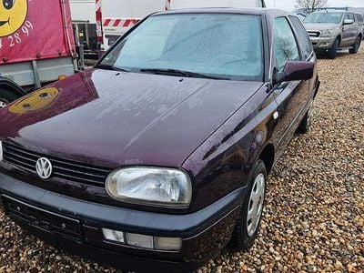 Violet Gebraucht 1994 VW Golf III Limousine | 1.190 €