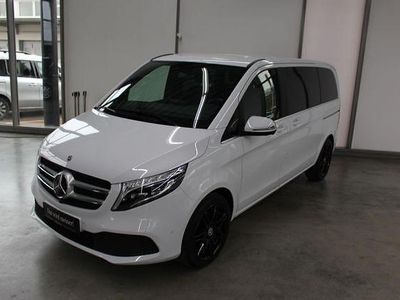 Gebraucht Mercedes V300 Avantgarde Edition 239 PS (175 kW) 2019 Weiß , bergkristallweiß metallic Van / Kleinbus