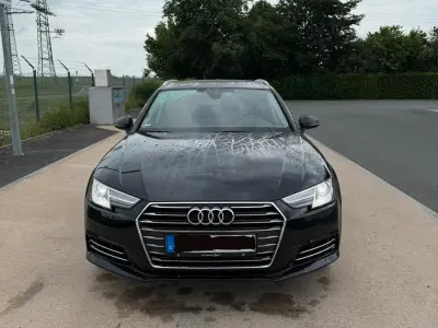 Gebraucht Audi A4 Comfort 190 PS (139 kW) 2016 Schwarz Kombi