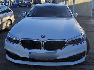 Gebraucht BMW 530 Sport Line 252 PS (185 kW) 2016 Weiß Limousine