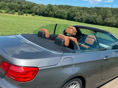 Gebraucht BMW 320 Cabriolet 170 PS (125 kW) 2011 Silber Cabrio