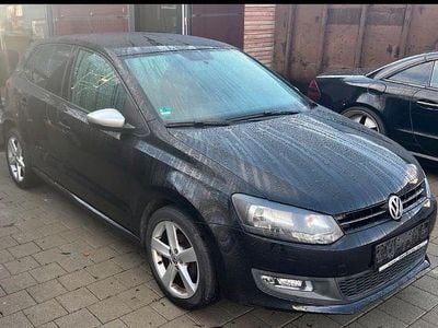 Schwarz Gebraucht 2013 VW Polo Black Edition Limousine | 4.890 € (Guter Preis)
