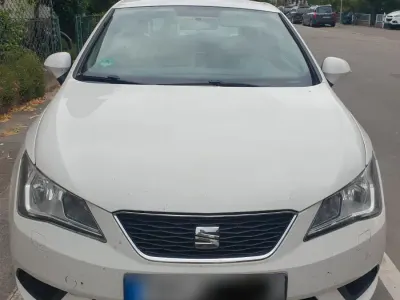 Gebraucht Seat Ibiza 69 PS (50 kW) 2014 Weiß Kleinwagen