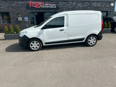 Käytetty Dacia Dokker Express Ambiance 102 HP (75 kW) 2016 Keltainen Van