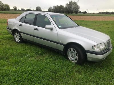 Mercedes C180