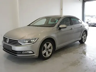 Gebraucht VW Passat Highline 220 PS (161 kW) 2015 Silber Limousine