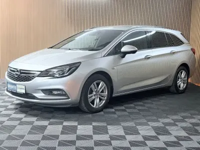 Gebraucht Opel Astra Dynamic 136 PS (100 kW) 2019 Argonsilber/sovereign/switchbl Kombi