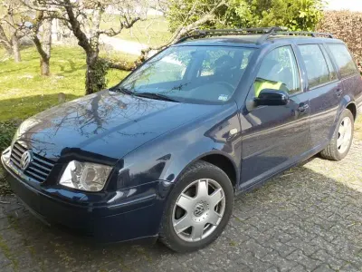 Gebraucht VW Bora Highline 101 PS (74 kW) 2000 Blau Limousine