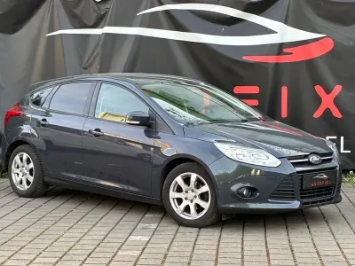 Gebraucht Ford Focus Trend 116 PS (85 kW) 2011 Grau Limousine