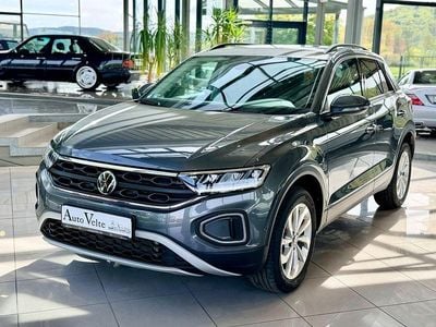 Second-hand VW T-Roc Life 150 CP (110 kW) 2025 Gri SUV
