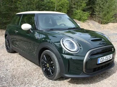 Occasion Mini Cooper SE Resolute Edition 135 kW (184 ch) 2023 Vert Citadine