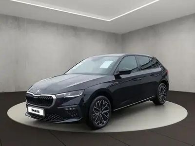 Neu Skoda Scala Drive 204 PS (150 kW) 2025 Blackmagic perleffekt Kleinwagen