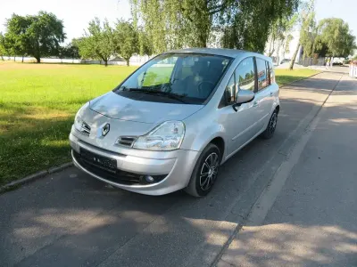 Gebraucht Renault Modus Dynamique 101 PS (74 kW) 2009 Silber Van / Kleinbus