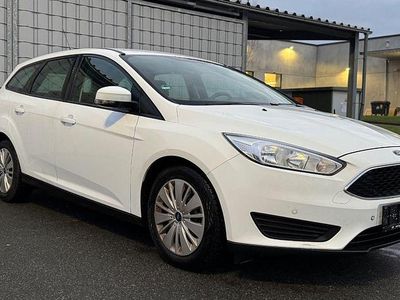 Weiß Gebraucht 2015 Ford Focus Kombi | 5.999 € (Guter Preis)