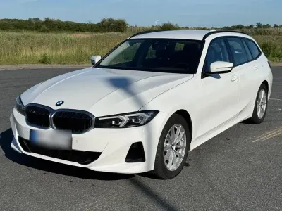 Gebraucht BMW 318 156 PS (114 kW) 2022 Weiß Kombi