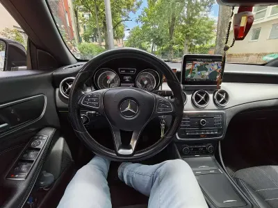 Gebraucht Mercedes CLA180 Shooting Brake 122 PS (89 kW) 2015 Weiß Kombi
