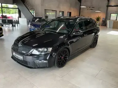 Gebraucht Skoda Octavia RS 184 PS (135 kW) 2017 Cerna magic/black magic Kombi