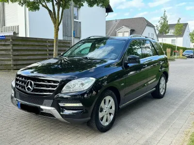 Gebraucht Mercedes ML350 231 PS (169 kW) 2012 Schwarz SUV