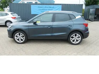 Gebraucht Seat Arona FR-Line 116 PS (85 kW) 2024 Saphirblaumetblau SUV