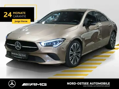 Gebraucht Mercedes CLA180 Progressive 136 PS (100 kW) 2023 Gold Coupé