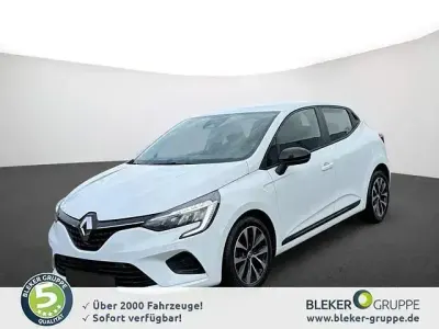 Gebraucht Renault Clio V Equilibre 67 PS (49 kW) 2022 Gletscher weiss Limousine