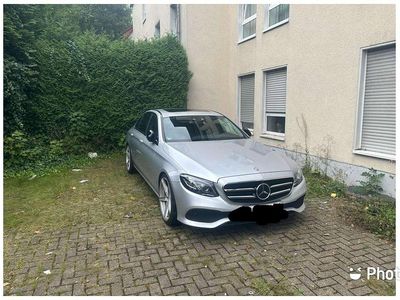 Silber Gebraucht 2016 Mercedes E220 Night Limousine | 27.500 € (Etwas zu teuer)