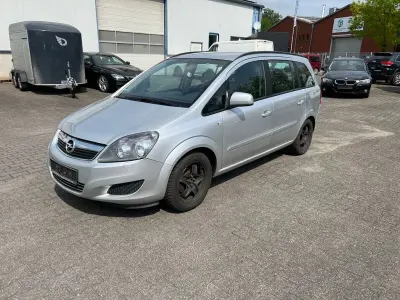 Brugt Opel Zafira Family 140 HK (102 kW) 2012 Sølv MPV