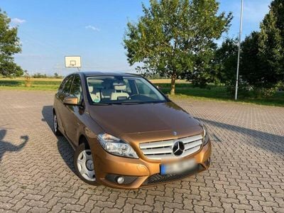 Mercedes B180